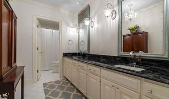 6 Twin Oaks Ct, Spartanburg, SC 29306