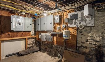 152 Washington St, Central Falls, RI 02863