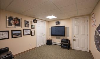 9 Patricia Dr, North Providence, RI 02904