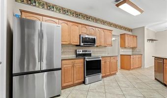 1717 Red Oak St, Ardmore, OK 73401