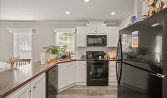 3 Terrace Dr, Ashland, OH 44805
