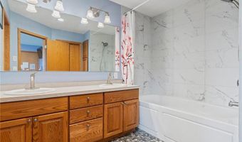 810 Latoka View Ct SW, Alexandria, MN 56308