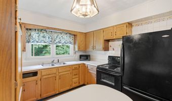 70 Resurrection Rd, Beattyville, KY 41311