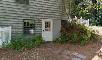 60 Boulder Dr, Auburn, ME 04210