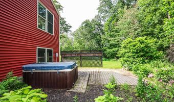 21 Holbrook Rd, Bedford, NH 03110