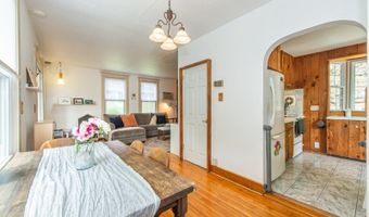 4 Warren St, Bayonne, NJ 07035
