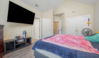 25 Silver Pl Apt B, Angier, NC 27501