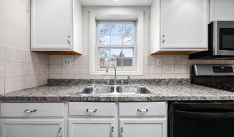 202 Pearl St, Bangor, ME 04401