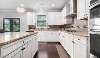 1963 Heatherbrooke Ln, Acworth, GA 30101