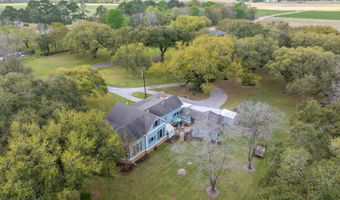 8916 Eastwood Dr, Abbeville, LA 70510