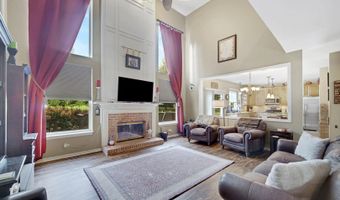 480 Brookside Ave, Algonquin, IL 60102