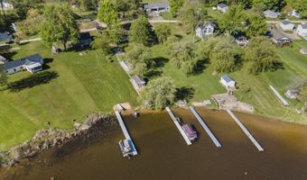 3309 Dumont Lake Dr, Allegan, MI 49010