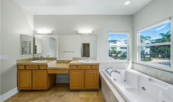 1107 Las Flores Dr, Carlsbad, CA 92008