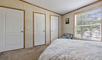 4 Cherry St, Belmont, NH 03220