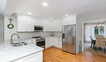 19 Off Webster St, Andover, MA 01810