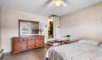 316 Court House Ln, Burrillville, RI 02859