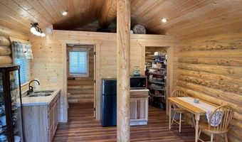 1 LOG CABIN, Auburn, WY 83111