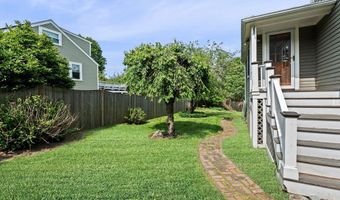 18 East St, Beverly, MA 01915