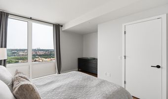 1781 N PIERCE St 1702, Arlington, VA 22209