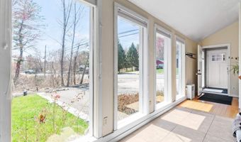 62 Hooksett Rd, Auburn, NH 03032