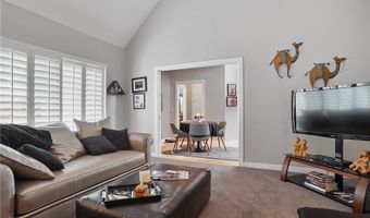 255 Bonnie Ln, Aurora, OH 44202
