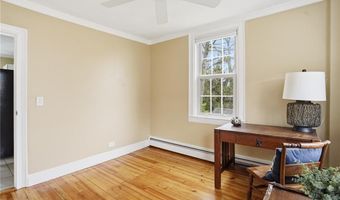 48 Constitution St 1, Bristol, RI 02809