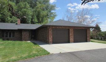 100 McCullough Dr, Cody, WY 82414