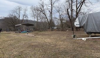 988 S Emerald Isle, Alderson, WV 24910