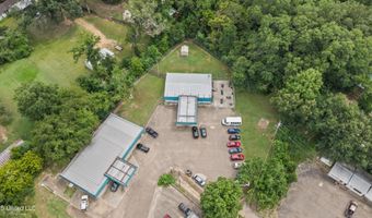 166 Highway 51, Batesville, MS 38606