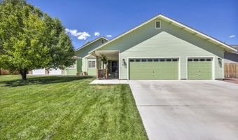 813 Lark Dr, Fernley, NV 89408