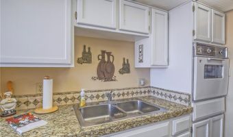 725 N Royal Crest Cir 231, Las Vegas, NV 89169