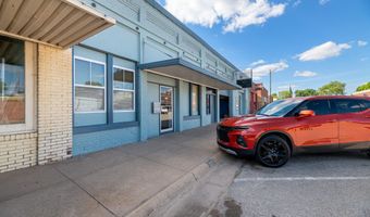 307 311 N Main, Andale, KS 67001
