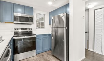 10401 BEACON RIDGE Dr 8-101, Bowie, MD 20721