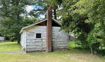 207 N 5th St, Aurora, NC 27806