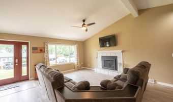 125 Cheri Ln, Antioch, IL 60002