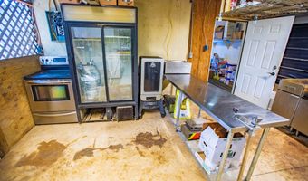 52 Main St, Barwick, GA 31720