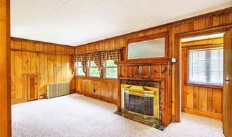 3 Waumsett Ave, Cumberland, RI 02864