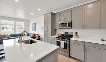 15531 S ALLIANCE Ln, Bluffdale, UT 84065