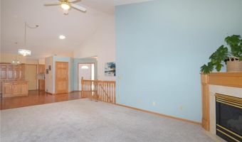 2617 Rivers Bluff Ln, Anoka, MN 55303