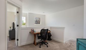 3711 NE Purcell Blvd, Bend, OR 97701