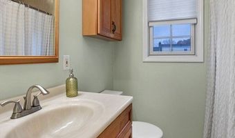 33 Jordan St, Beverly, MA 01915