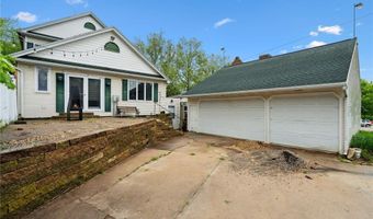 205 S Ford St, Anamosa, IA 52205