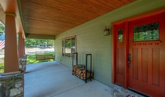 990 Buckwood Rd, Bauxite, AR 72011