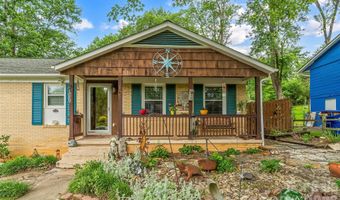 10 Oak Leaf Ln, Arden, NC 28704
