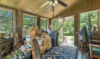 8 New London Dr, Barnstead, NH 03225