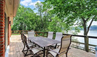 22 Point Ln, Arcadia, IN 46030