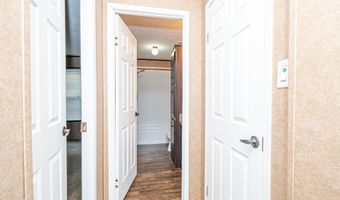 705 Horseshoe Ln, Arkadelphia, AR 71923