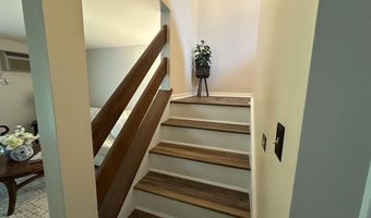 11 Pimlico Ct, Bedford, NH 03110