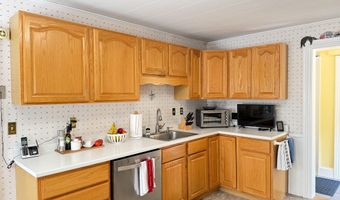221 Birch St, Bangor, ME 04401