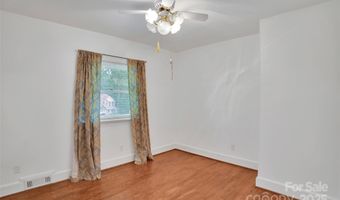 1212 Burtonwood Cir, Charlotte, NC 28212
